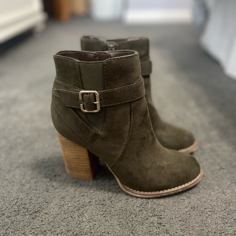 ALDO greenish brown suede booties size 6. Only worn twice